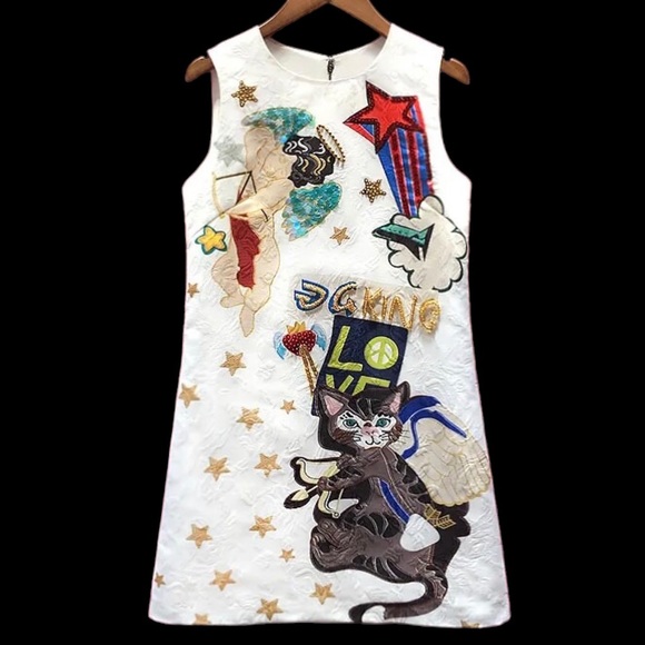 White Brocade Graphic Cat Design Dress - Picture 5 of 11